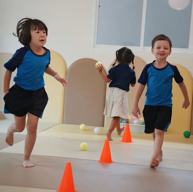 A school where children learn together and live together